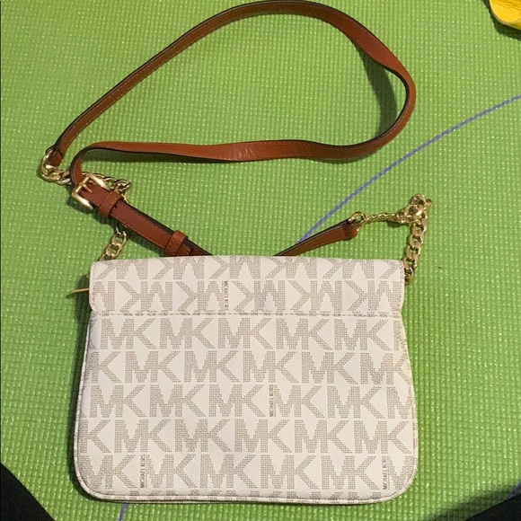 MK fulton flap gsst crossbody - Picture 2 of 5